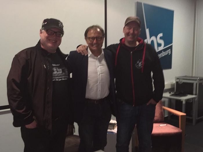 Ben und Jo mit Ewald Lienen in der VHS Oldenburg anläßlich seiner Buchvorstellung